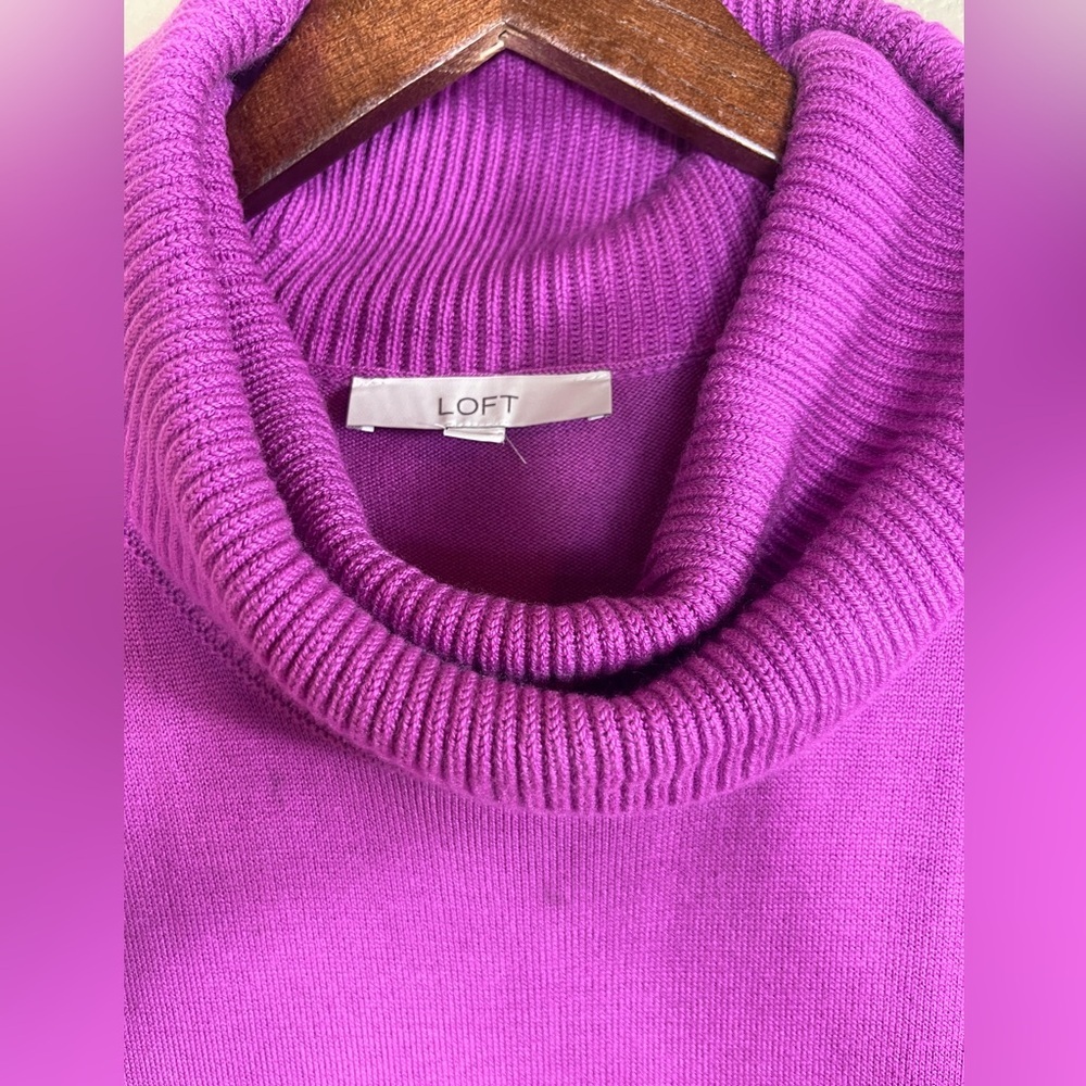 LOFT size small magenta tunic sweater - Picture 4 of 5